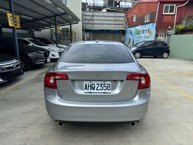 VOLVO富豪 S60  第12張相片