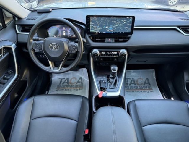 TOYOTA豐田 RAV4  第5張相片