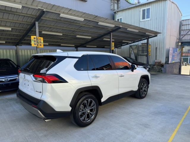 TOYOTA豐田 RAV4  第15張相片