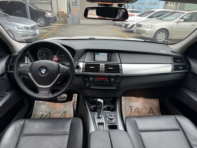 BMW寶馬 X5 XDRIVE30D  第6張相片