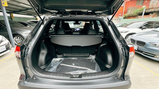 TOYOTA豐田 COROLLA CROSS  第10張相片