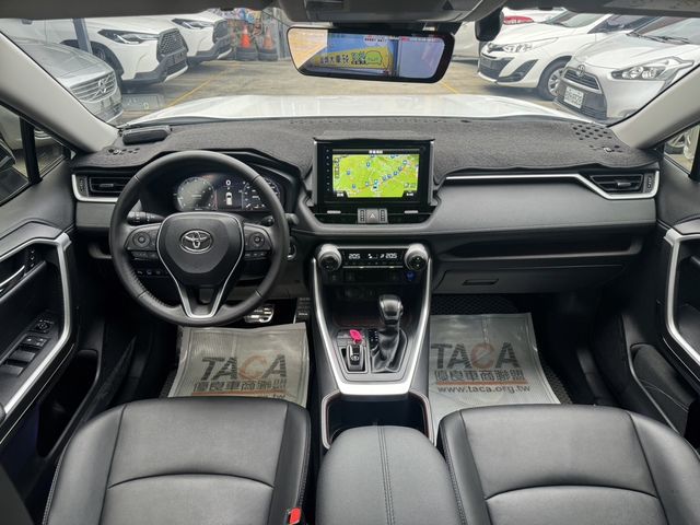 TOYOTA豐田 RAV4  第6張相片