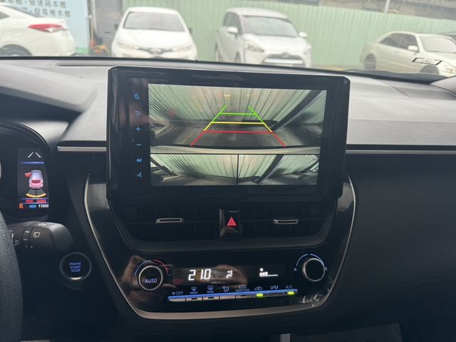 TOYOTA豐田 RAV4  第8張相片