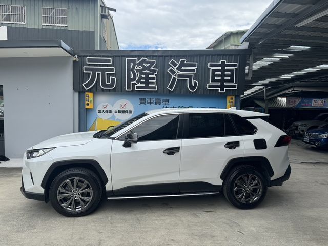 TOYOTA豐田 RAV4  第10張相片