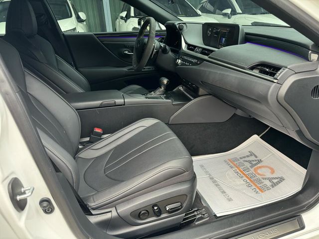 LEXUS凌志 ES250  第7張相片
