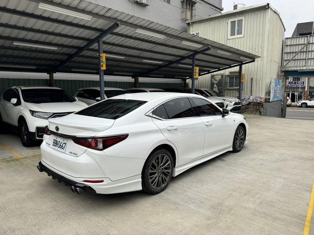 LEXUS凌志 ES250  第16張相片