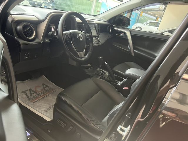 TOYOTA豐田 RAV4  第3張相片