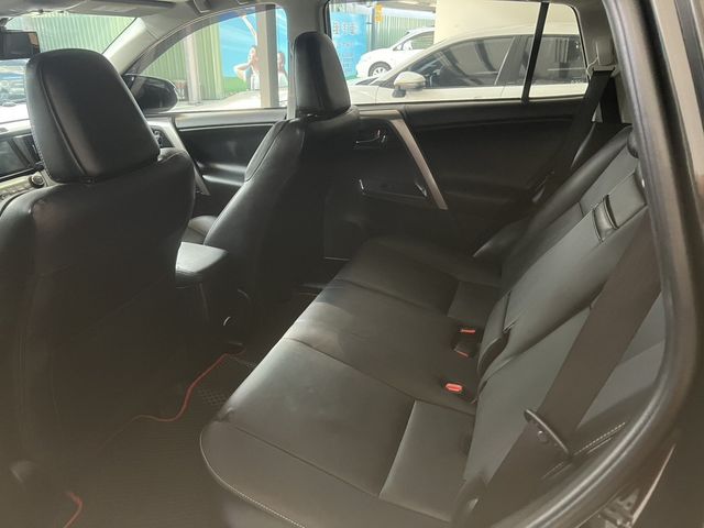 TOYOTA豐田 RAV4  第4張相片