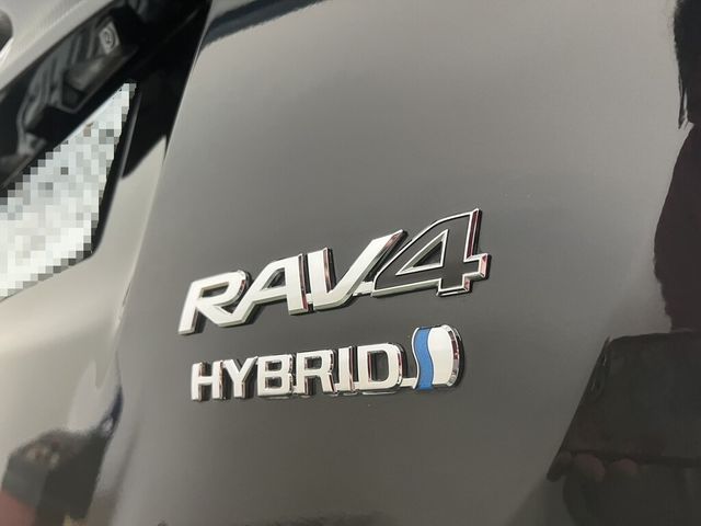 TOYOTA豐田 RAV4  第10張相片