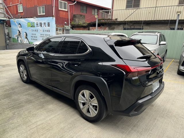 LEXUS凌志 UX200  第12張相片