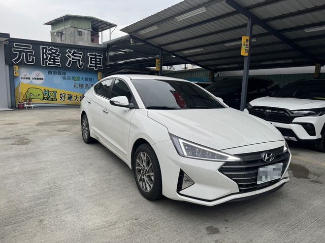 HYUNDAI現代 ELANTRA  第3張相片