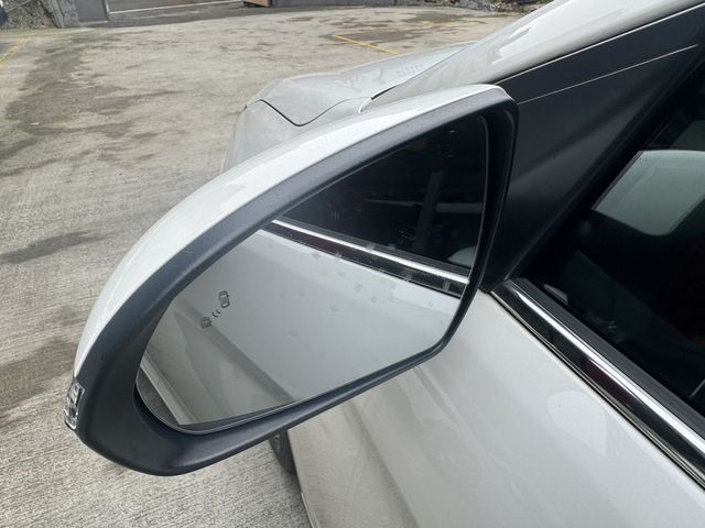 HYUNDAI現代 ELANTRA  第13張相片
