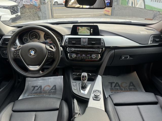 BMW寶馬 320I  第6張相片