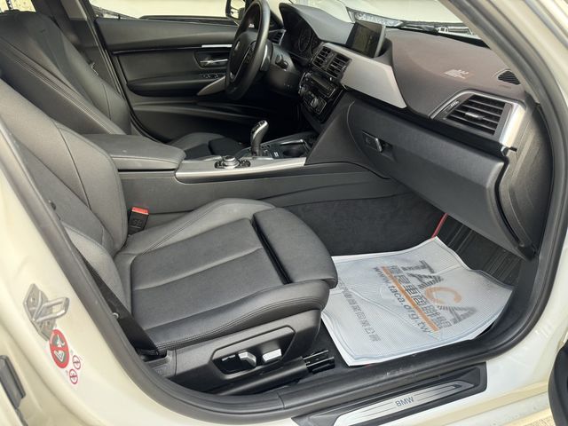 BMW寶馬 320I  第7張相片