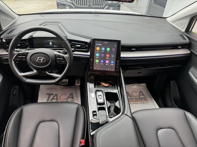 HYUNDAI現代 CUSTIN  第6張相片