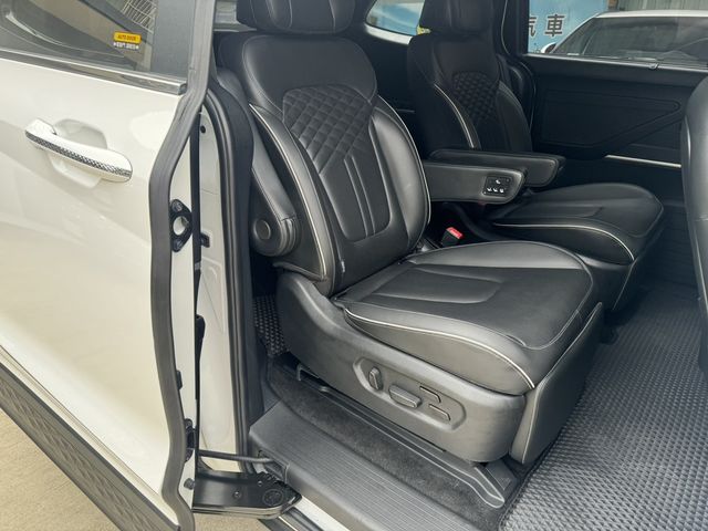 HYUNDAI現代 CUSTIN  第9張相片