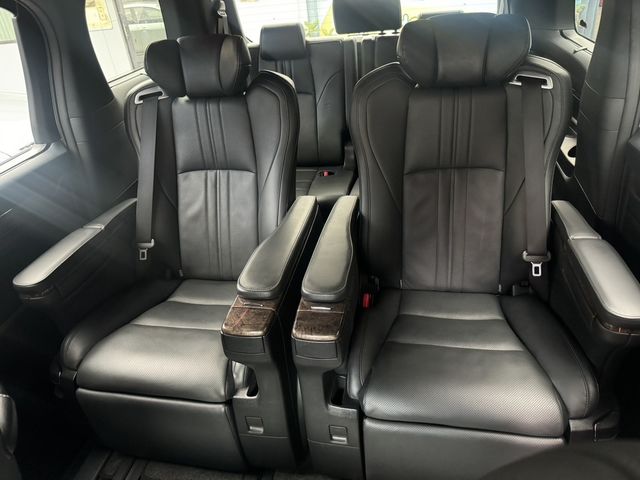 TOYOTA豐田 ALPHARD  第8張相片