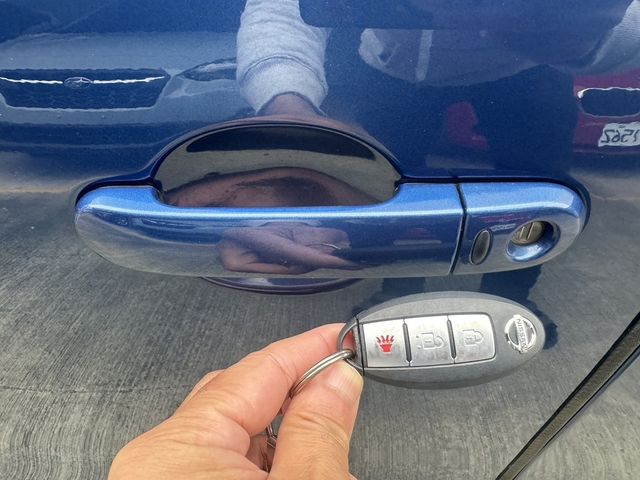 NISSAN日產 LIVINA  第11張相片