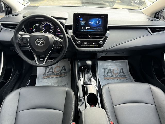TOYOTA豐田 COROLLA ALTIS HYBRID  第6張相片