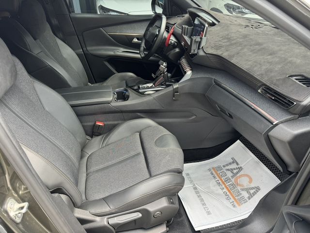 PEUGEOT寶獅 3008  第7張相片