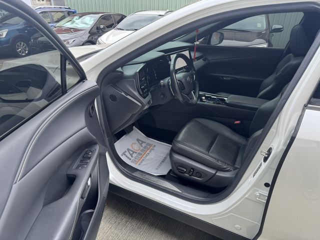 LEXUS凌志 RX350H  第5張相片
