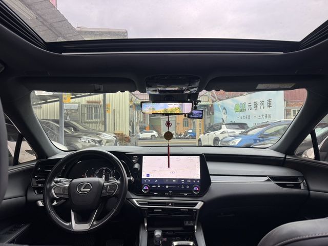 LEXUS凌志 RX350H  第8張相片