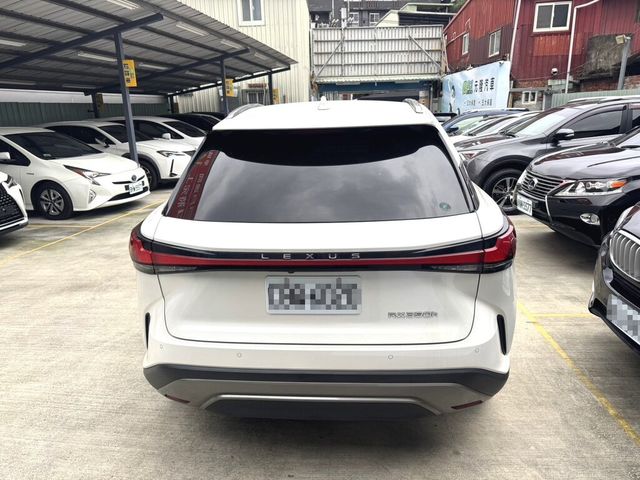 LEXUS凌志 RX350H  第11張相片