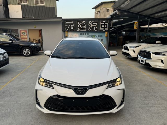 TOYOTA豐田 ALTIS  第2張相片