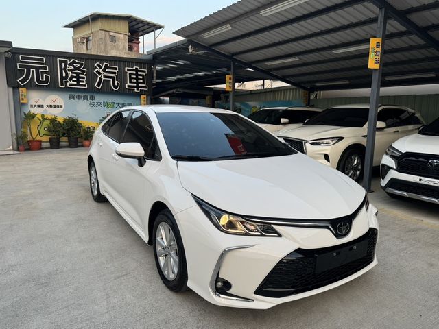 TOYOTA豐田 ALTIS  第3張相片