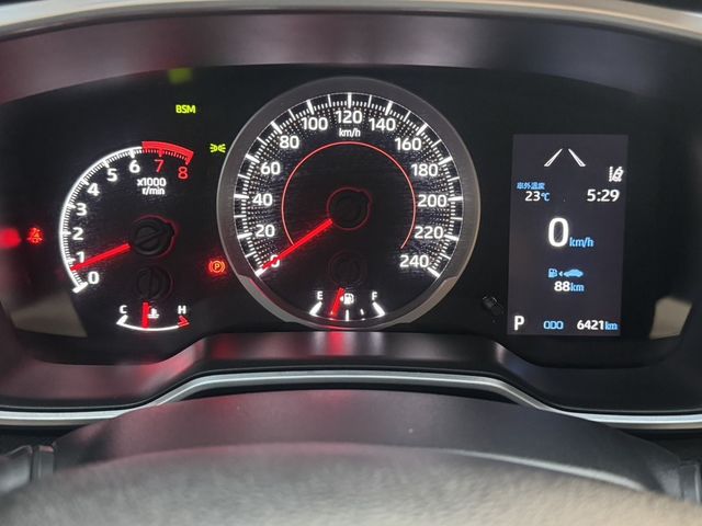 TOYOTA豐田 ALTIS  第4張相片