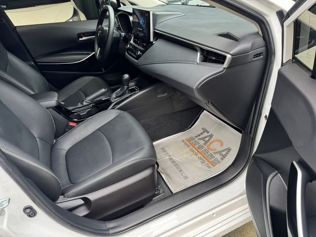 TOYOTA豐田 ALTIS  第7張相片