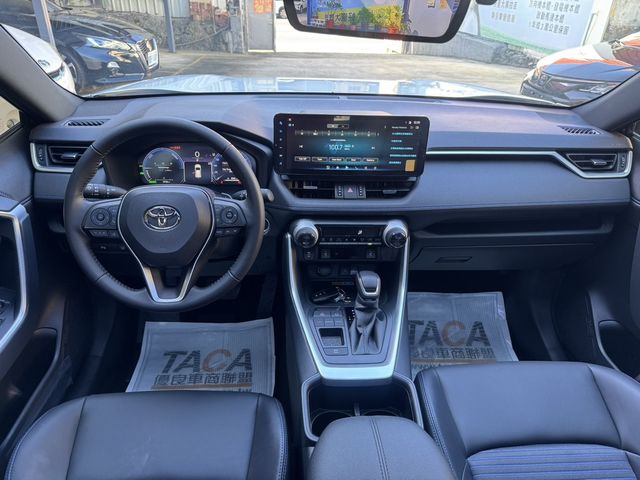 TOYOTA豐田 RAV4  第5張相片
