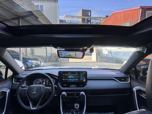 TOYOTA豐田 RAV4  第9張相片
