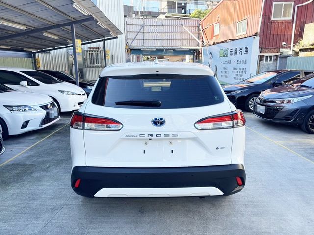 TOYOTA豐田 COROLLA CROSS HYBRID  第10張相片