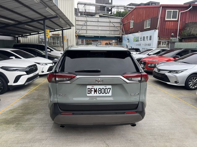 TOYOTA豐田 RAV4  第15張相片