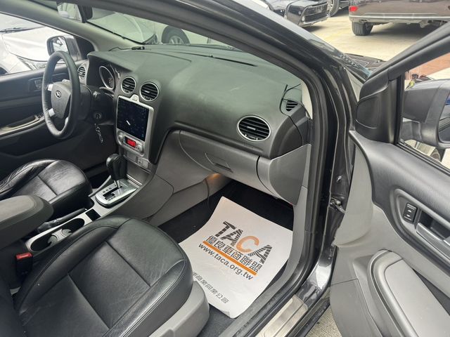 FORD福特 FOCUS  第7張相片