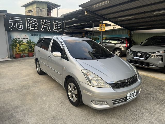TOYOTA豐田 WISH  第3張相片