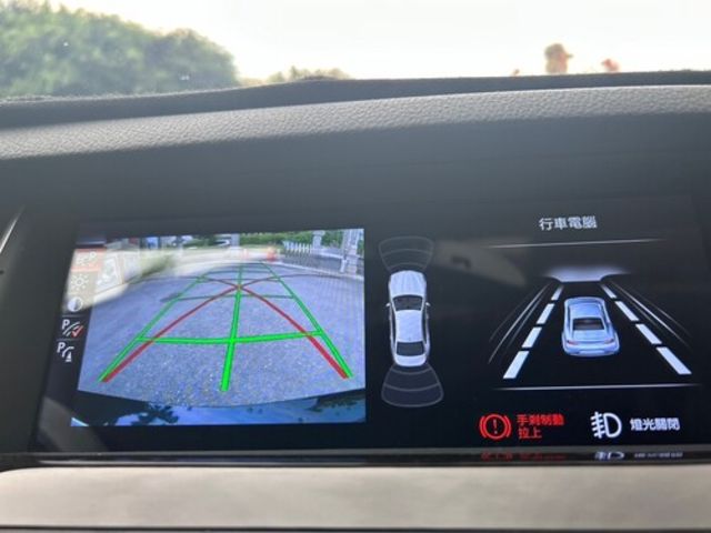 BMW寶馬 520D  第11張相片