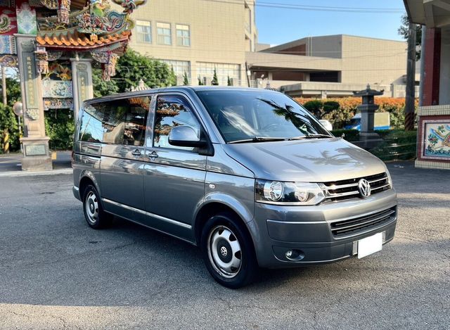 VOLKSWAGEN福斯 T5 CARAVELLE  第9張相片