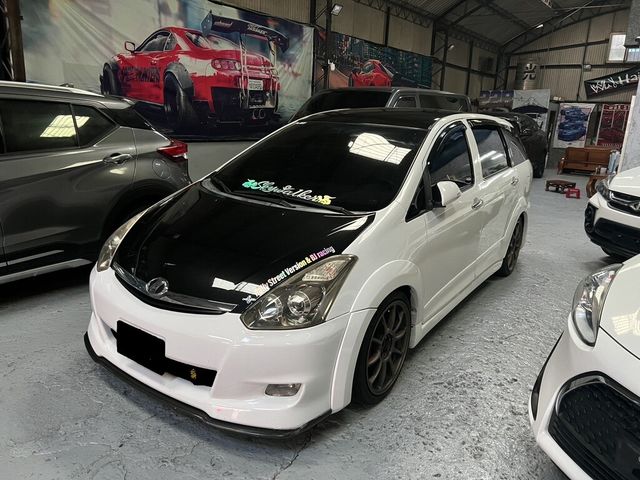 TOYOTA豐田 WISH  第3張相片