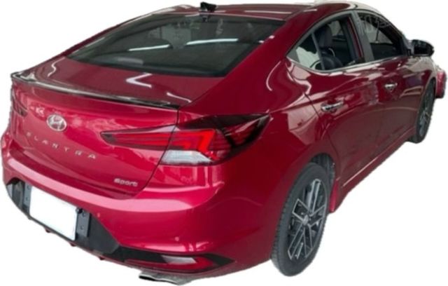 HYUNDAI現代 ELANTRA  第6張相片
