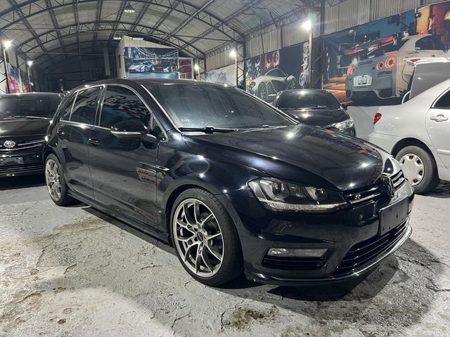 VOLKSWAGEN福斯 GOLF  第2張相片