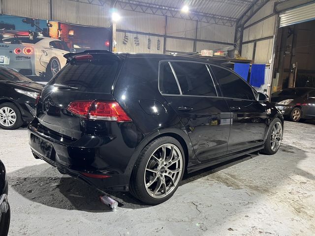 VOLKSWAGEN福斯 GOLF  第4張相片