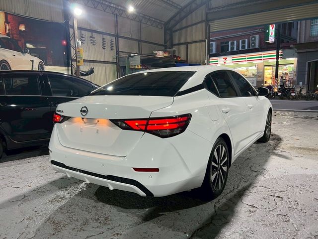 NISSAN日產 SENTRA  第3張相片