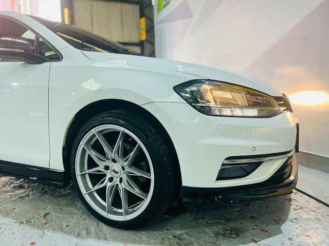VOLKSWAGEN福斯 GOLF  第3張相片