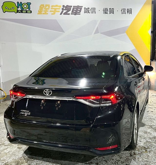 TOYOTA豐田 ALTIS  第2張相片