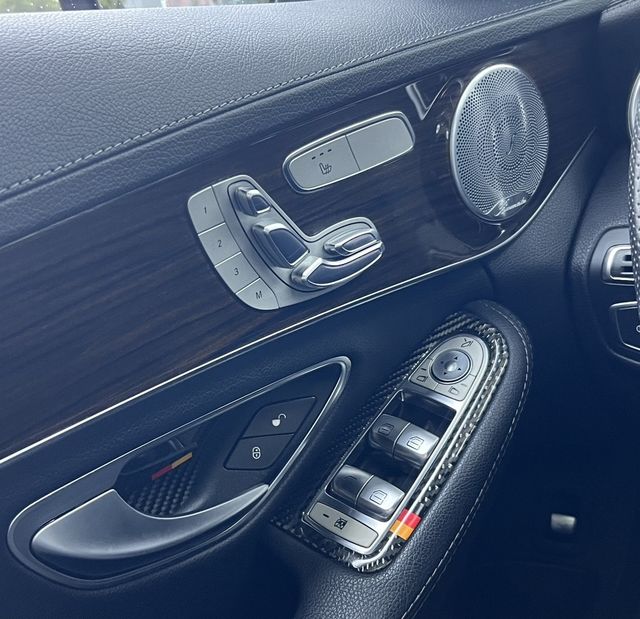 M-BENZ賓士 C300  第12張相片