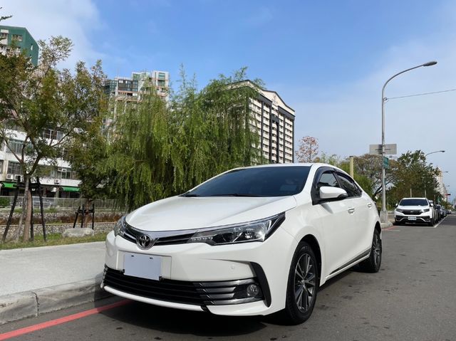 TOYOTA豐田 ALTIS  第1張相片