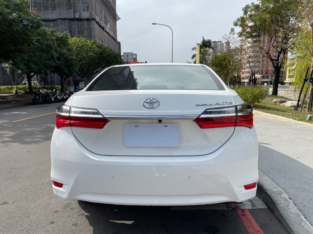 TOYOTA豐田 ALTIS  第5張相片