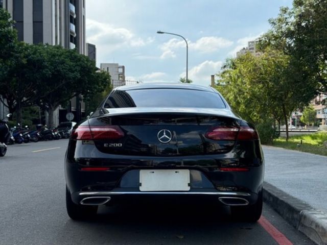 M-BENZ賓士 E200  第5張相片